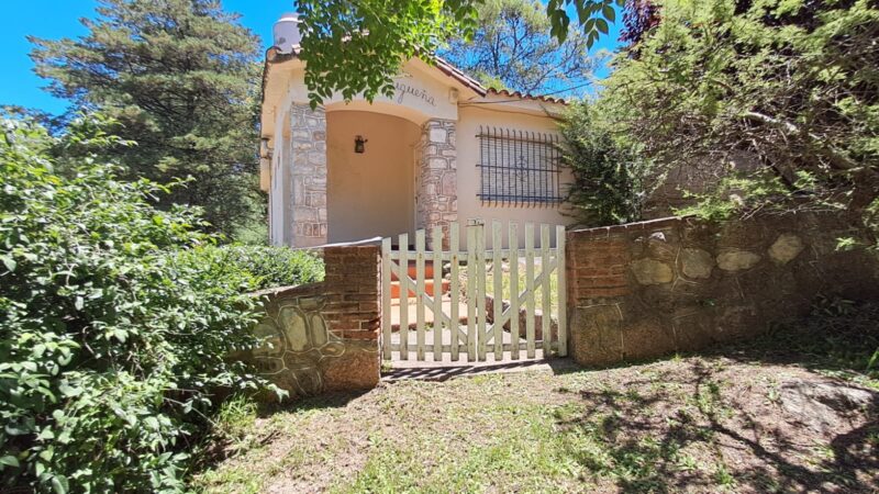 Casa en Venta en Villa Cerro Azul totalmente Amoblada